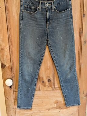 Levi's Women’s Light Wash Slim Jeans - Blue